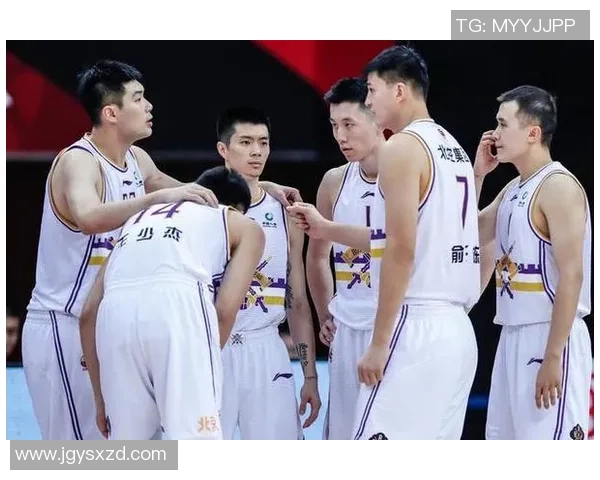 赛后分析：杭州排球队与北京排球队的默契配合与战术对决探讨